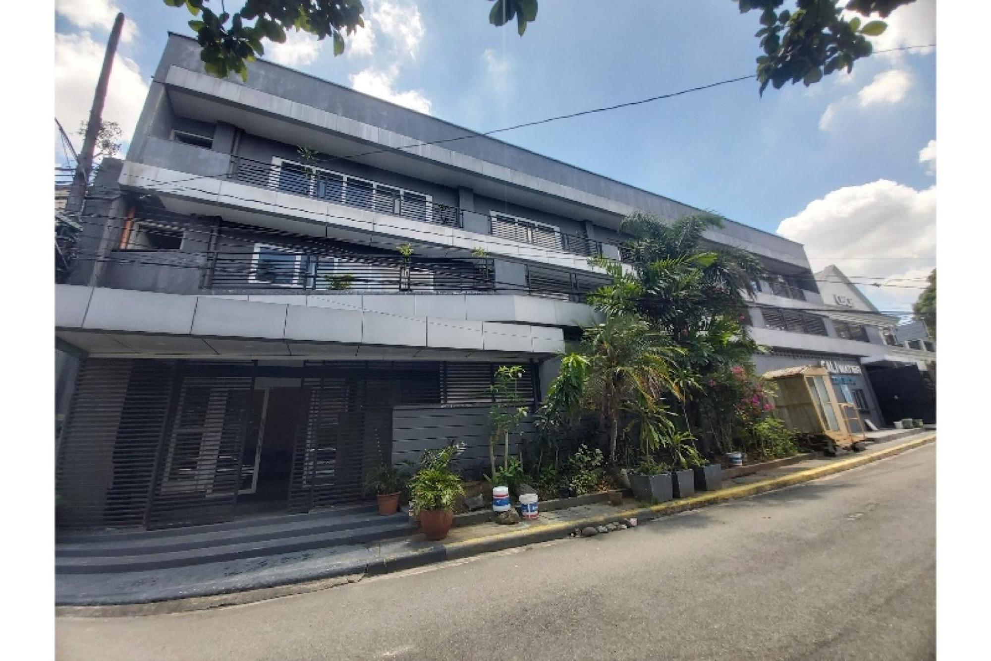 Nest Suites Bandar Quezon Luaran gambar